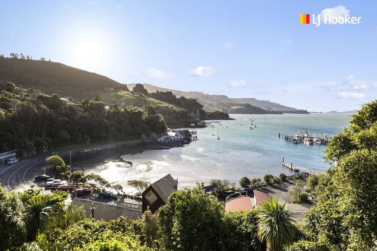Photo of property in 2 Harbour Terrace, Careys Bay, Port Chalmers, 9023