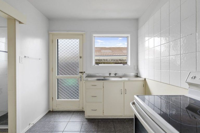 Photo of property in 2/17 Brake Street, Upper Riccarton, Christchurch, 8041