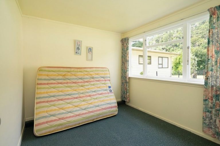 Photo of property in 5 The Parade, Okiwi Bay, French Pass, 7193