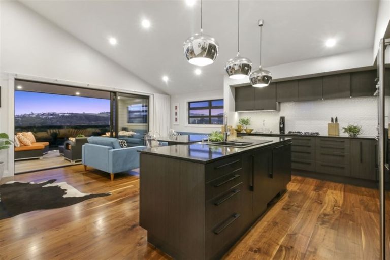 Photo of property in 54 Weatherly Drive, Beachlands, Auckland, 2018