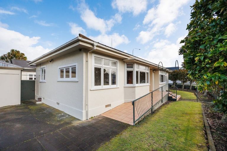 Photo of property in 58 Rangitane Street, Palmerston North, 4414