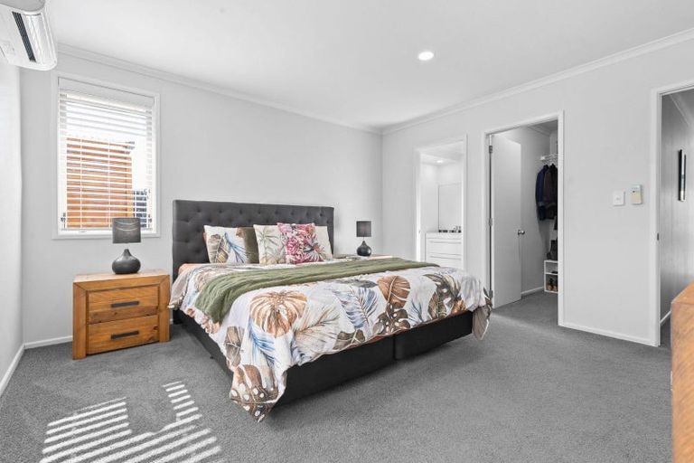 Photo of property in 1 Gresham Place, Rototuna North, Hamilton, 3210