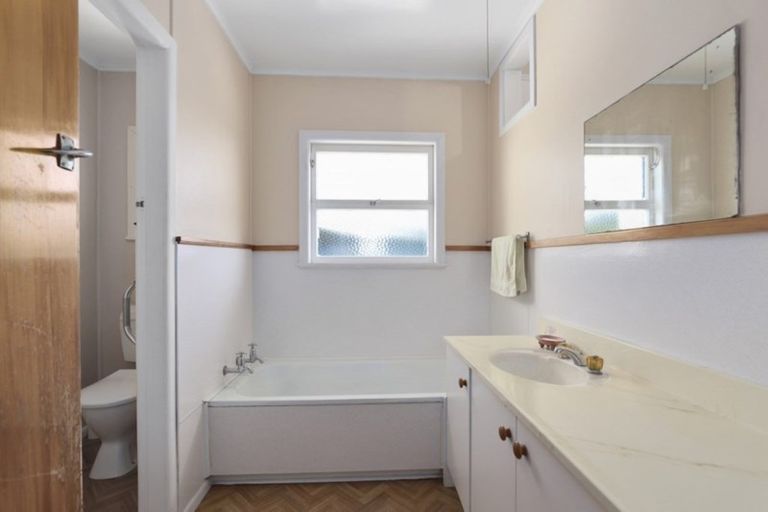 Photo of property in 12 Houchens Road, Glenview, Hamilton, 3206