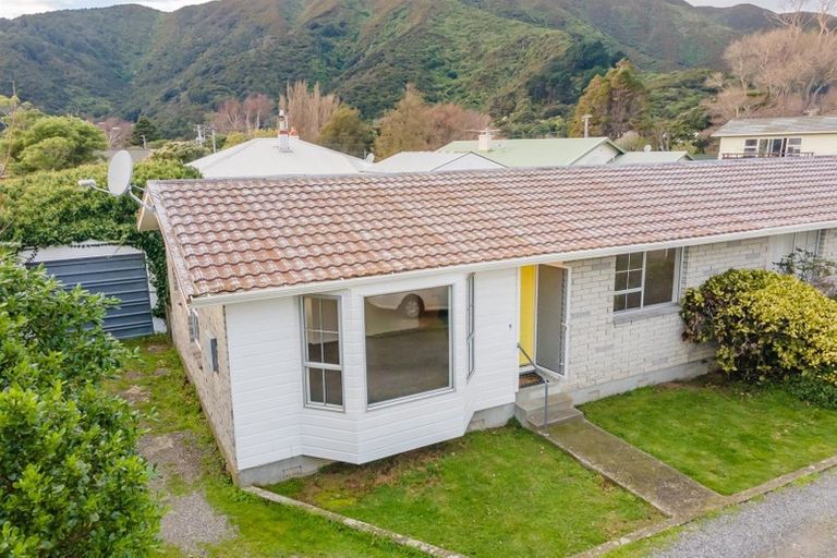 Photo of property in 9/21 Wainui Road, Waiwhetu, Lower Hutt, 5010