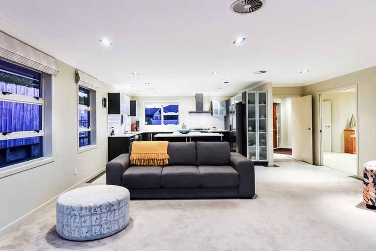 Photo of property in 17 Compton Grove, Huntington, Hamilton, 3210