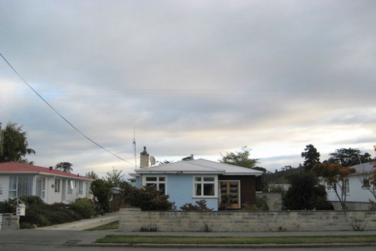Photo of property in 27 Stirling Street, Oamaru North, Oamaru, 9400