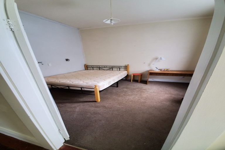 Photo of property in 18 Somerset Avenue, Newtown, Wellington, 6021