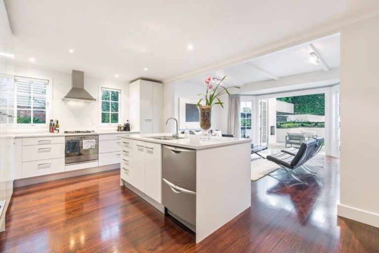 Photo of property in 28 Entrican Avenue, Remuera, Auckland, 1050