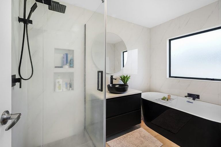 Photo of property in 8 Caulfield Place, Nawton, Hamilton, 3200