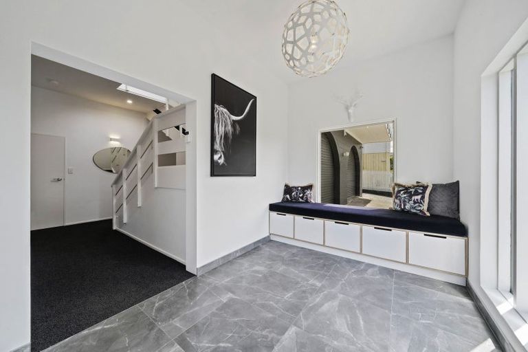 Photo of property in 99 Akaroa Drive, Maupuia, Wellington, 6022