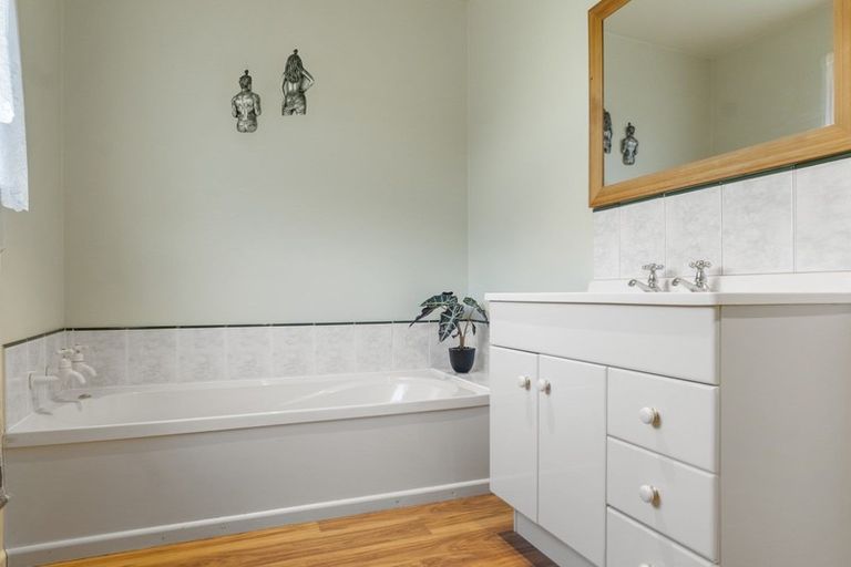 Photo of property in 14 Orpington Place, Stoke, Nelson, 7011