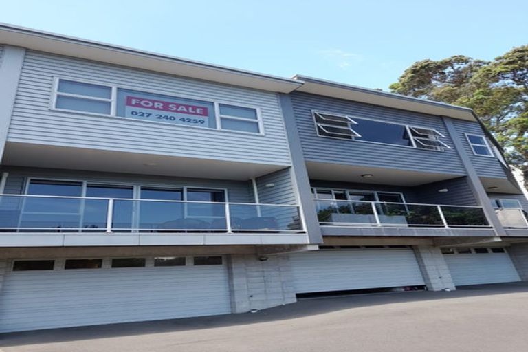 Photo of property in The Strand, 3/16 Ronald Street, Strandon, New Plymouth, 4312