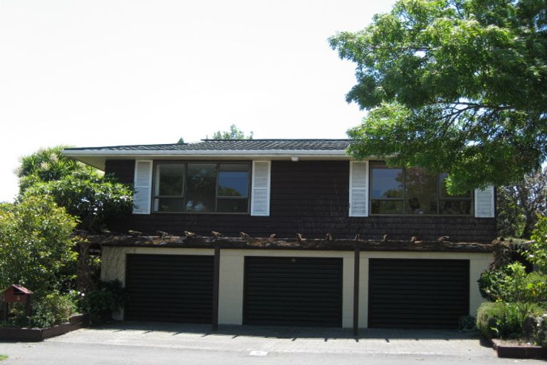 Photo of property in 8 Strathean Avenue, Avonhead, Christchurch, 8042