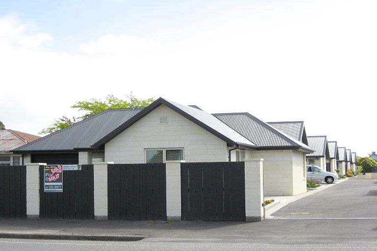 Photo of property in 17 Ivory Street, Rangiora, 7400