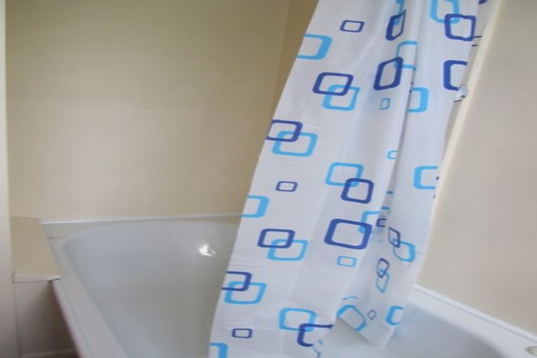 Photo of property in 1/15 Mangaroa Hill Road, Maoribank, Upper Hutt, 5018