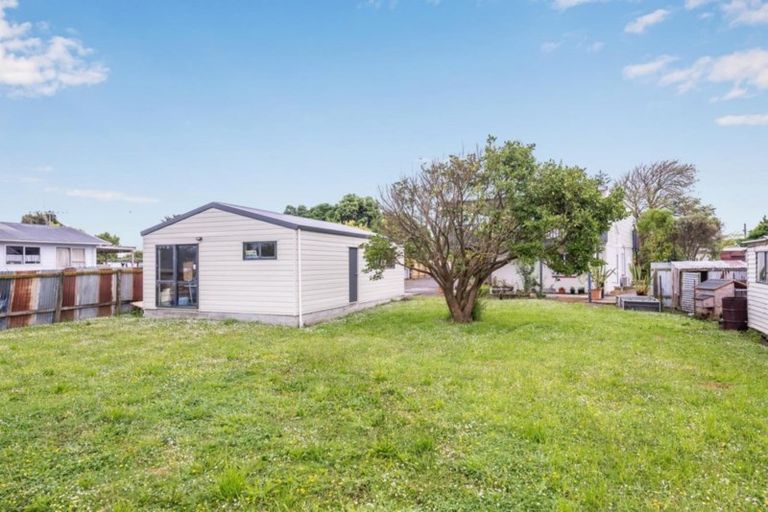 Photo of property in 75 Atkinson Avenue, Otaki Beach, Otaki, 5512