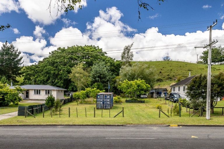 Photo of property in 235 Golf Road, Taumarunui, 3920