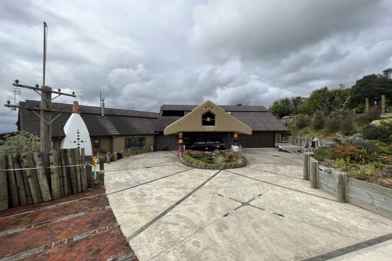 Photo of property in 258 Ngahere Park Road, Turitea, Palmerston North, 4472