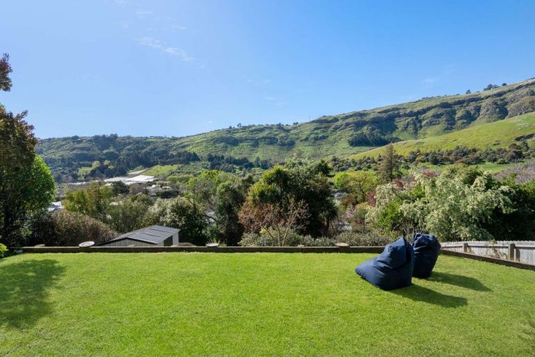 Photo of property in 37 Flinders Road, Heathcote Valley, Christchurch, 8022
