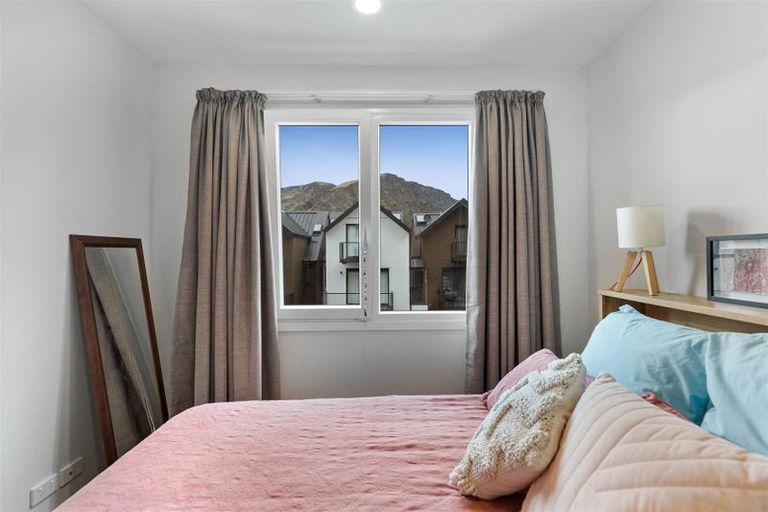 Photo of property in 16/18 George Bullen Lane, Arthurs Point, Queenstown, 9371