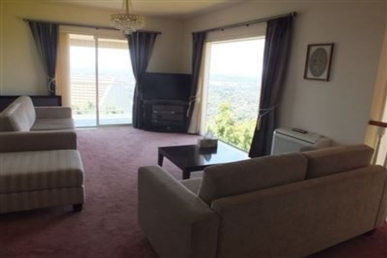 Photo of property in 9 Harry Ell Drive, Cashmere, Christchurch, 8022