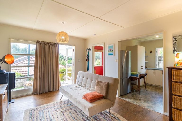 Photo of property in 10b Waikare Road, Raumati Beach, Paraparaumu, 5032