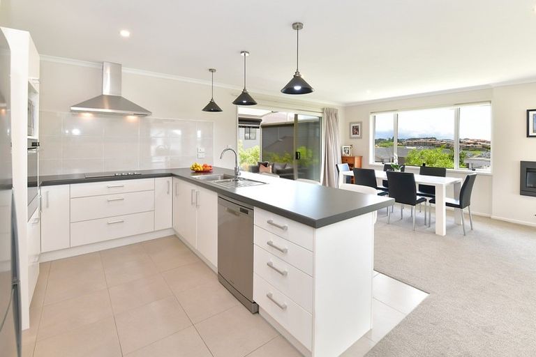 Photo of property in 24 Discovery Drive, Gulf Harbour, Whangaparaoa, 0930