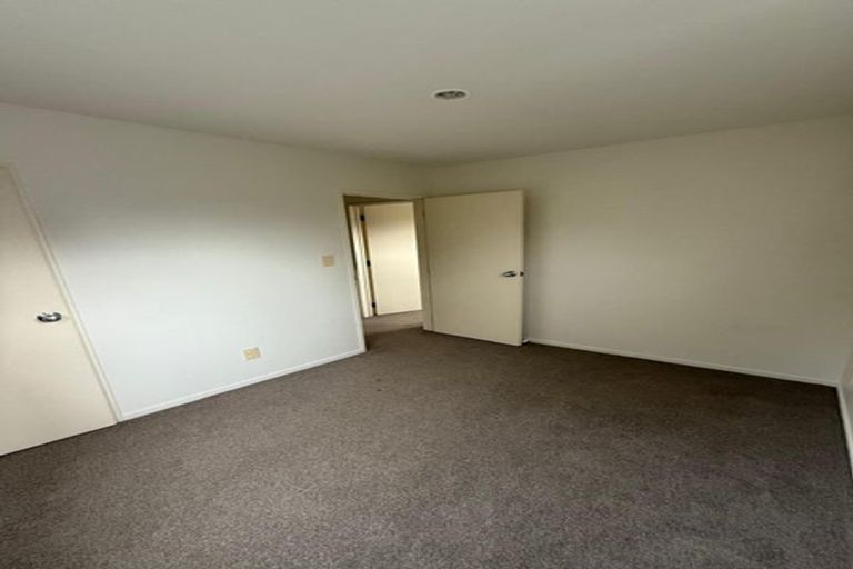 Photo of property in 12/36 West Coast Road, Glen Eden, Auckland, 0602