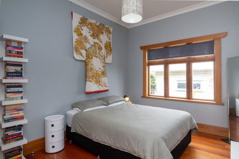 Photo of property in 11 Lawrence Road, Hospital Hill, Napier, 4110