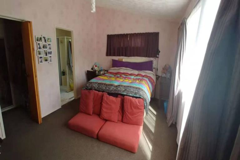 Photo of property in 18 Annison Avenue, Glen Eden, Auckland, 0602