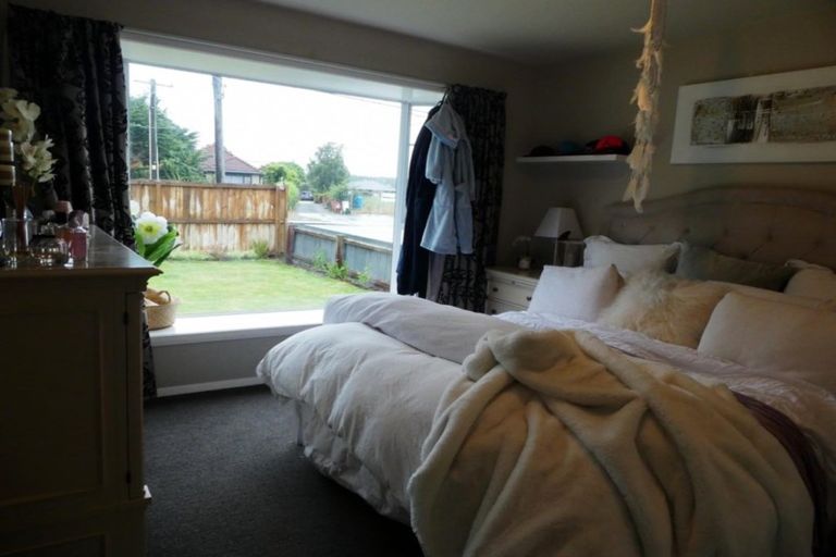 Photo of property in 121 Pages Road, Wainoni, Christchurch, 8061