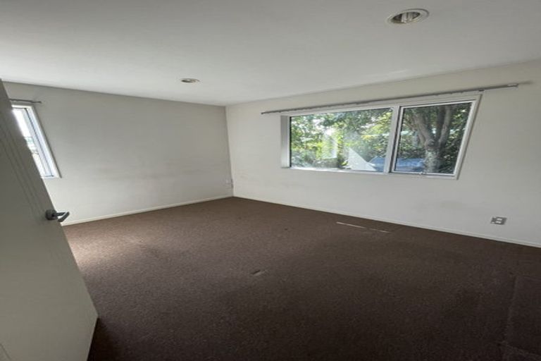 Photo of property in 7 Thornton Road, Milford, Auckland, 0620