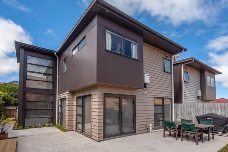 Photo of property in 23a Gifford Grove, Churton Park, Wellington, 6037