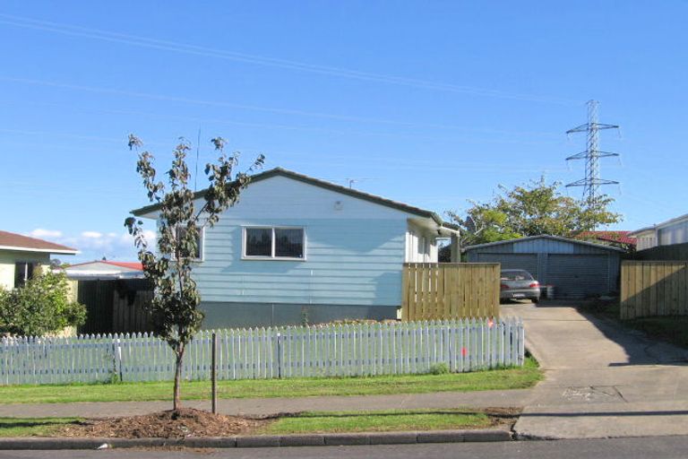 Photo of property in 18 Ravenna Way, Clover Park, Auckland, 2023