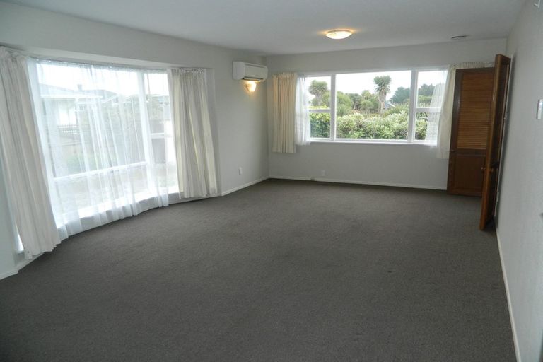 Photo of property in 5 Beach Road, North New Brighton, Christchurch, 8083