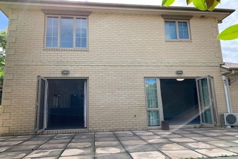 Photo of property in 29 Straven Road, Riccarton, Christchurch, 8011
