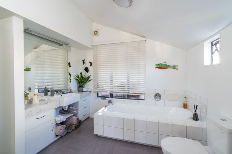 Photo of property in 1/6 Kurupae Road, Hilltop, Taupo, 3330