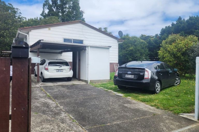 Photo of property in 2/60 Moncrieff Avenue, Clendon Park, Auckland, 2103