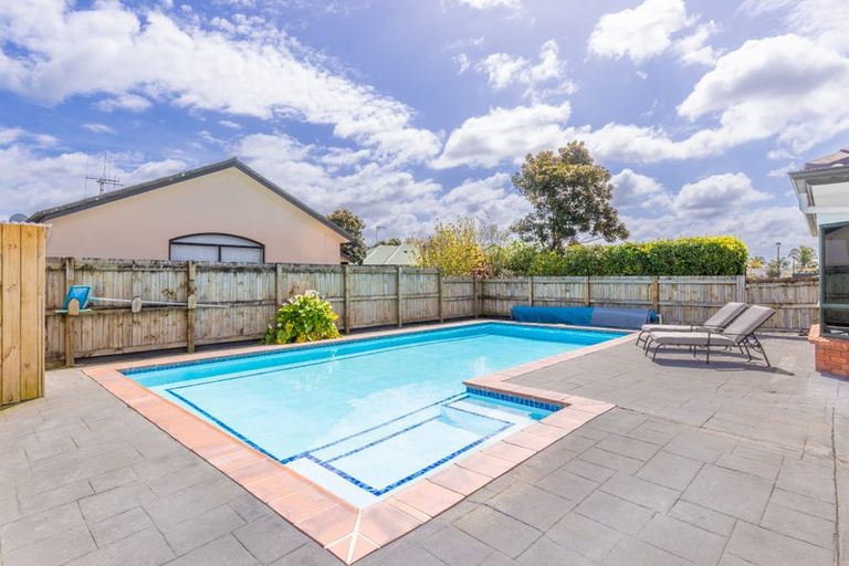 Photo of property in 11 Sovereign Place, Rototuna North, Hamilton, 3210