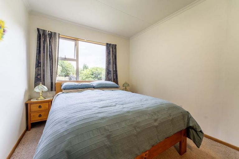 Photo of property in 16 Lancaster Street, Hampden, 9410