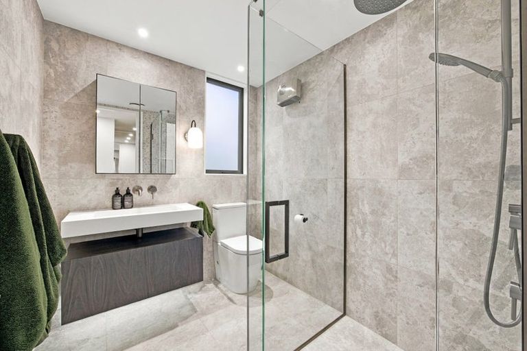 Photo of property in 2/35 Saint James Avenue, Papanui, Christchurch, 8053