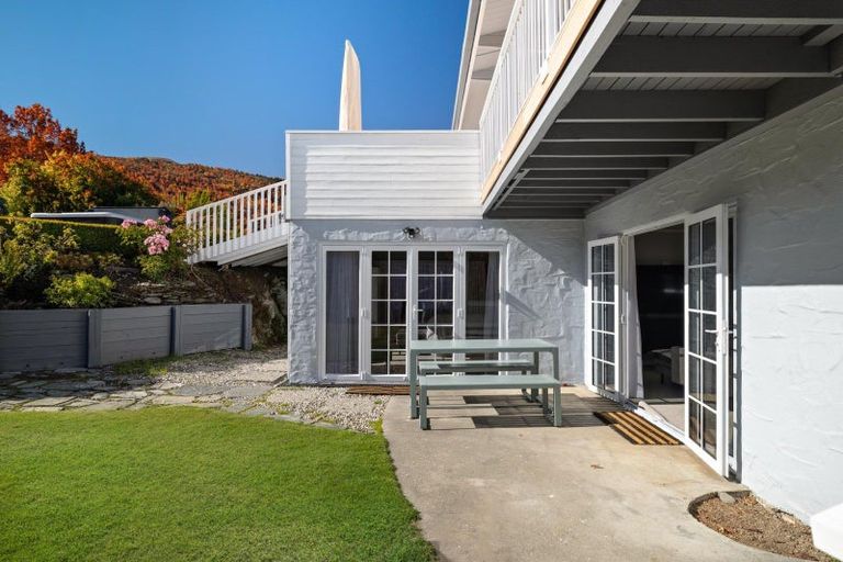 Photo of property in 13 Argyle Place, Arrowtown, 9302