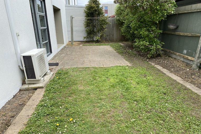 Photo of property in 1/71 Springfield Road, St Albans, Christchurch, 8014
