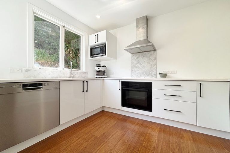 Photo of property in 108 Dyers Pass Road, Cashmere, Christchurch, 8022