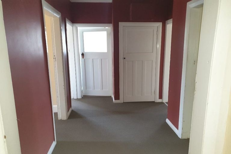 Photo of property in 37 Manuka Street, Castlecliff, Whanganui, 4501