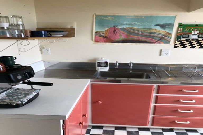 Photo of property in 9 Lerwick Terrace, Melrose, Wellington, 6023