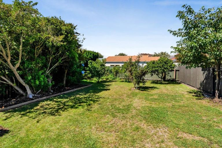 Photo of property in 68 Collins Street, Hawera, 4610