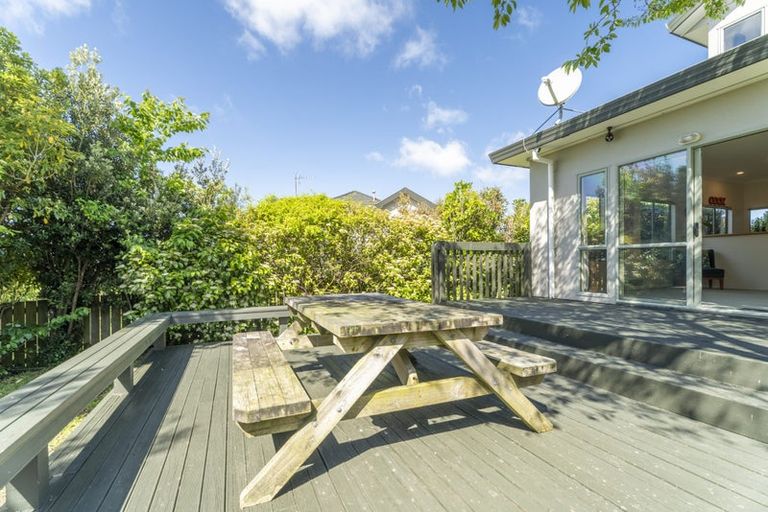 Photo of property in 5 Radstock Grove, Churton Park, Wellington, 6037