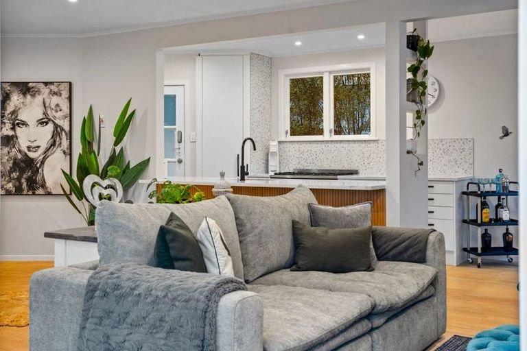 Photo of property in 60 Melba Street, Beach Haven, Auckland, 0626