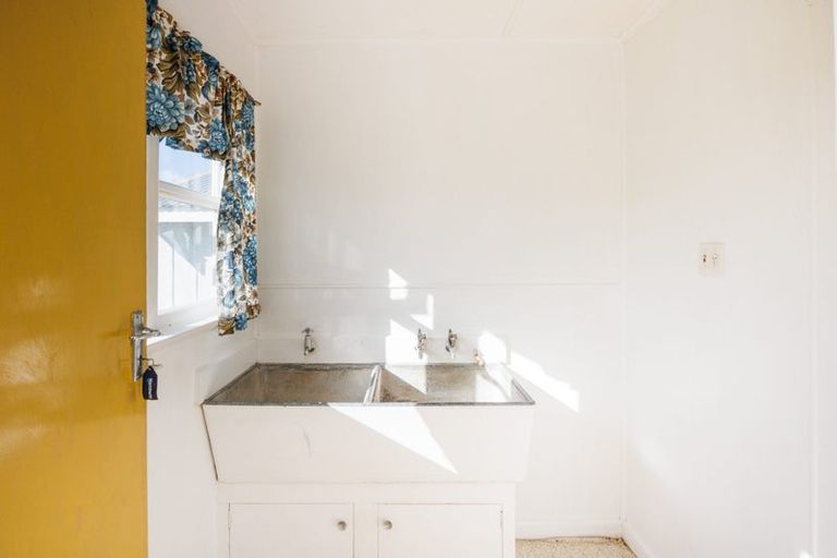 Photo of property in 41 Hedges Street, Sanson, 4817